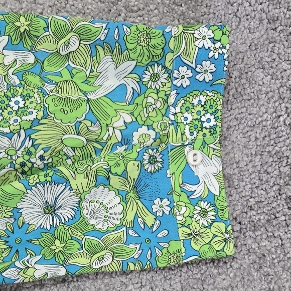 Foxcroft 100% Cotton Wrinkle Free Shaped Fit Blue Green Floral Button-Up Shirt - Picture 8 of 8